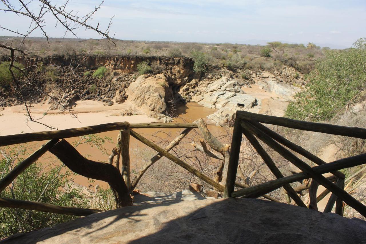 Вилла Lion'S Cave Camp, Samburu Archers Post Экстерьер фото